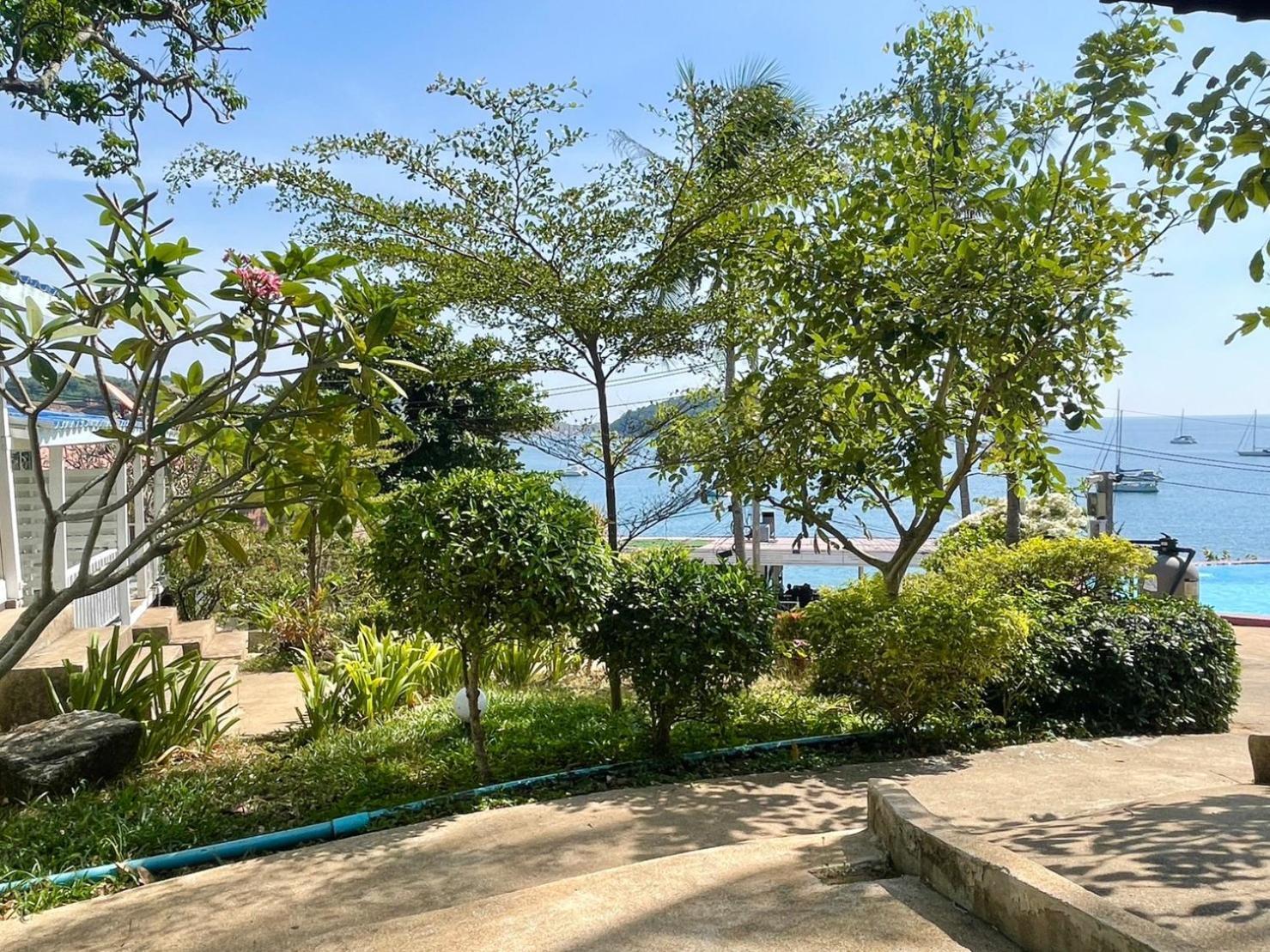 Naiharn On The Rock Resort Phuket Nai Harn Екстериор снимка